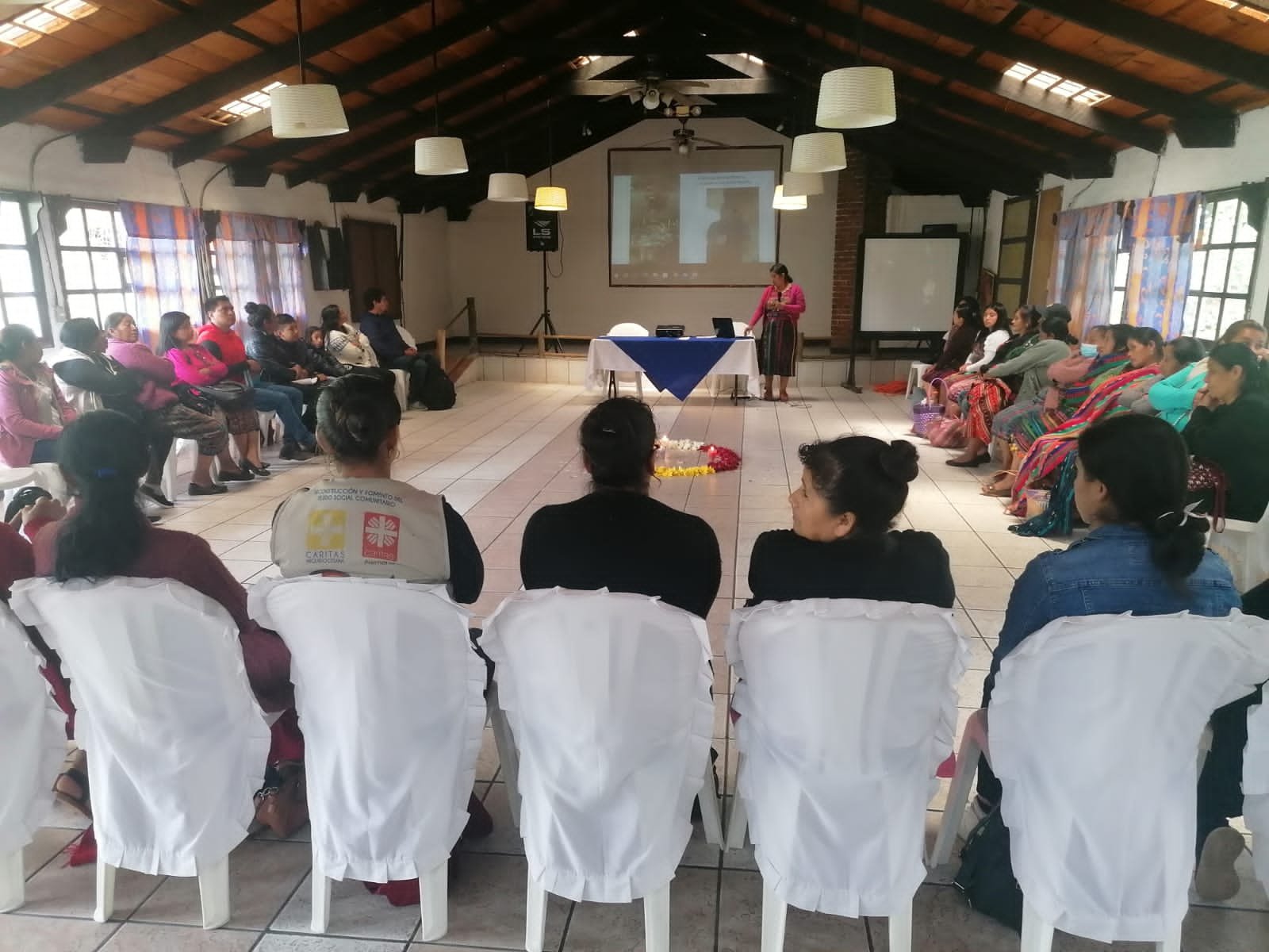 intercambio de experiencias con otra organizacion (1)